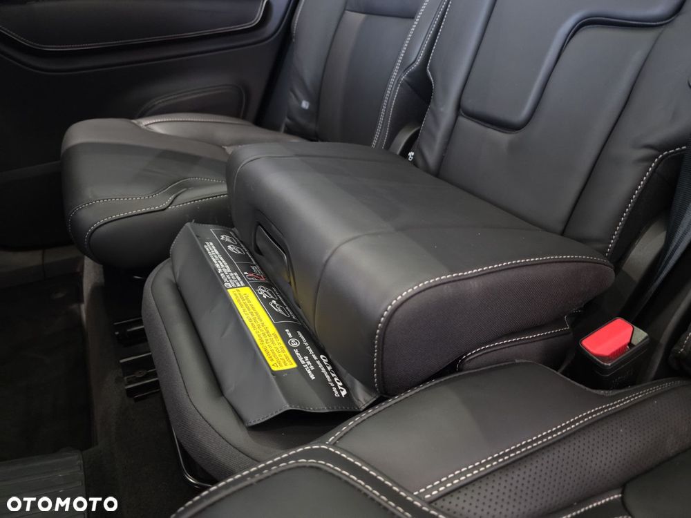 Volvo XC 90 - 38
