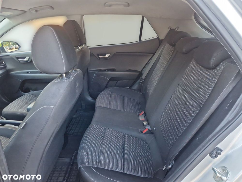 Kia Stonic - 11