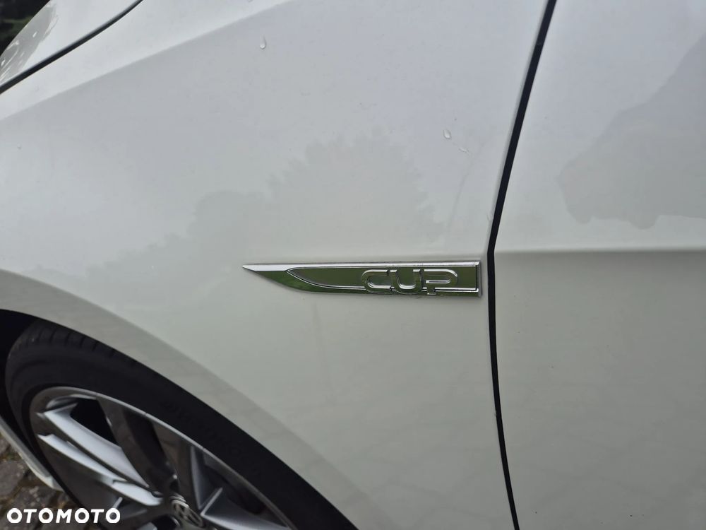 Volkswagen Golf 1.2 TSI BlueMotion Technology Cup - 39