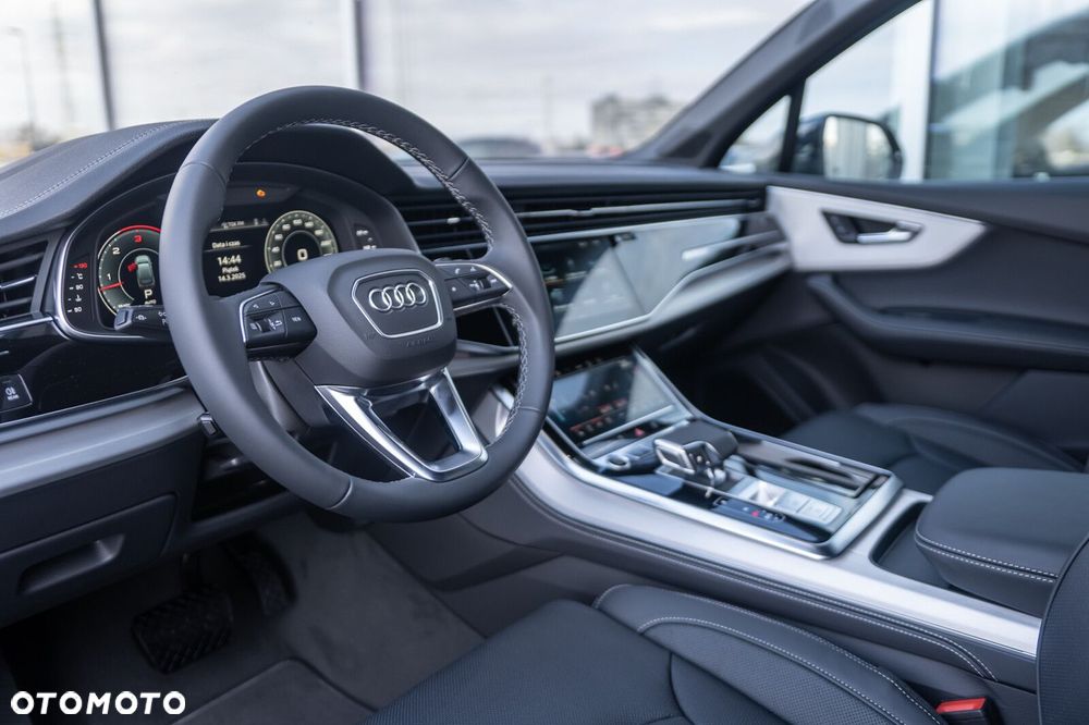 Audi Q7 - 12