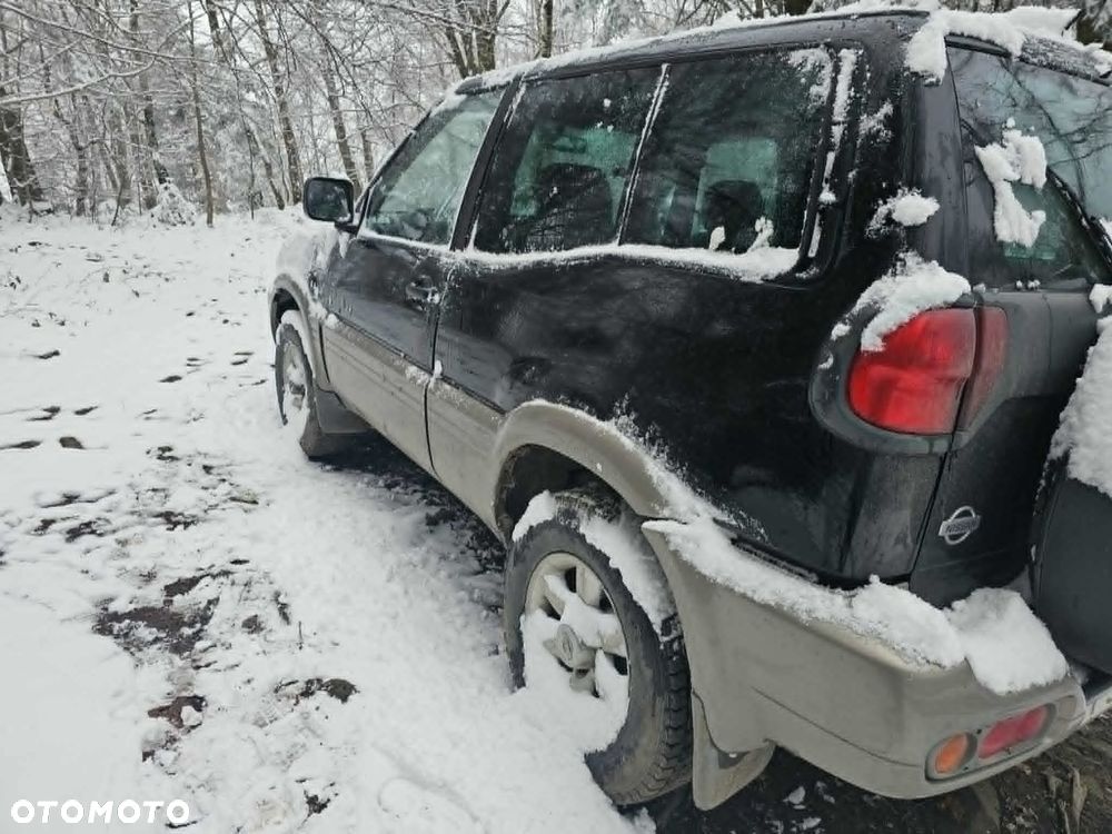 Nissan Terrano 2.7 TDi Comfort - 6