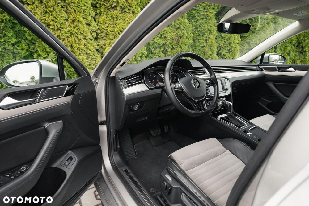 Volkswagen Passat - 9