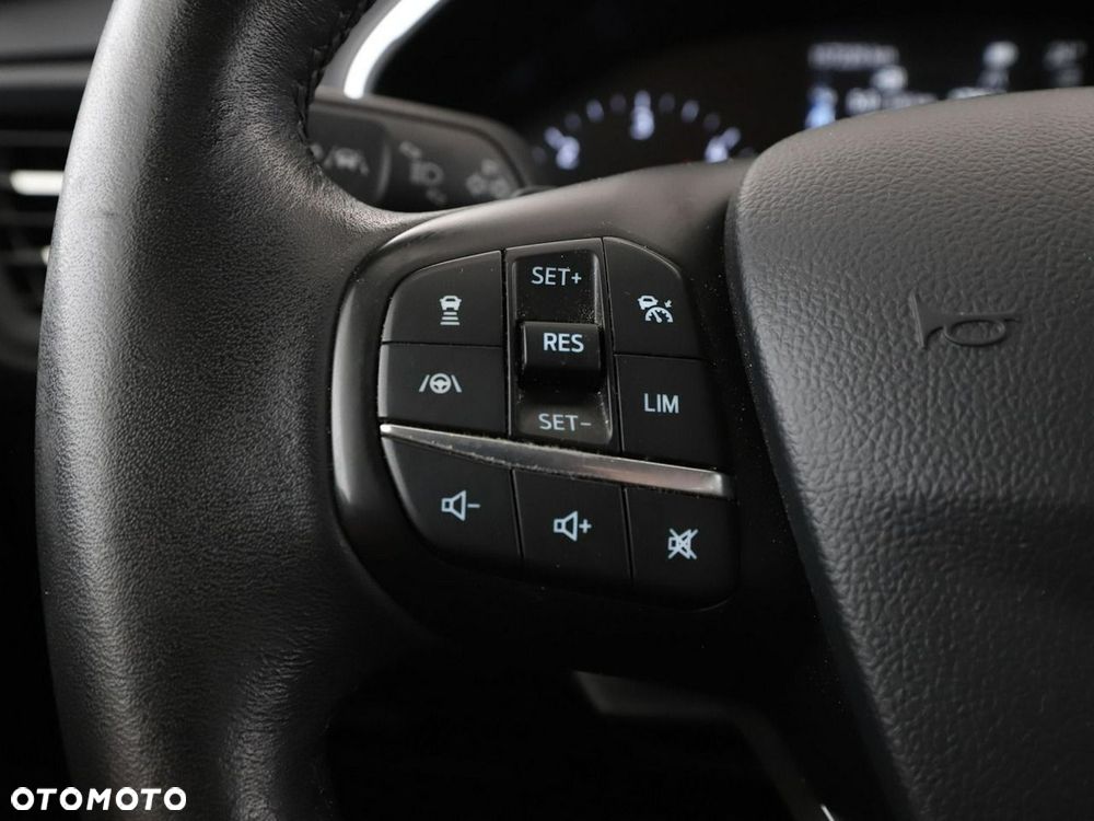 Ford Focus 1.5 EcoBlue Start-Stopp-System TITANIUM - 32