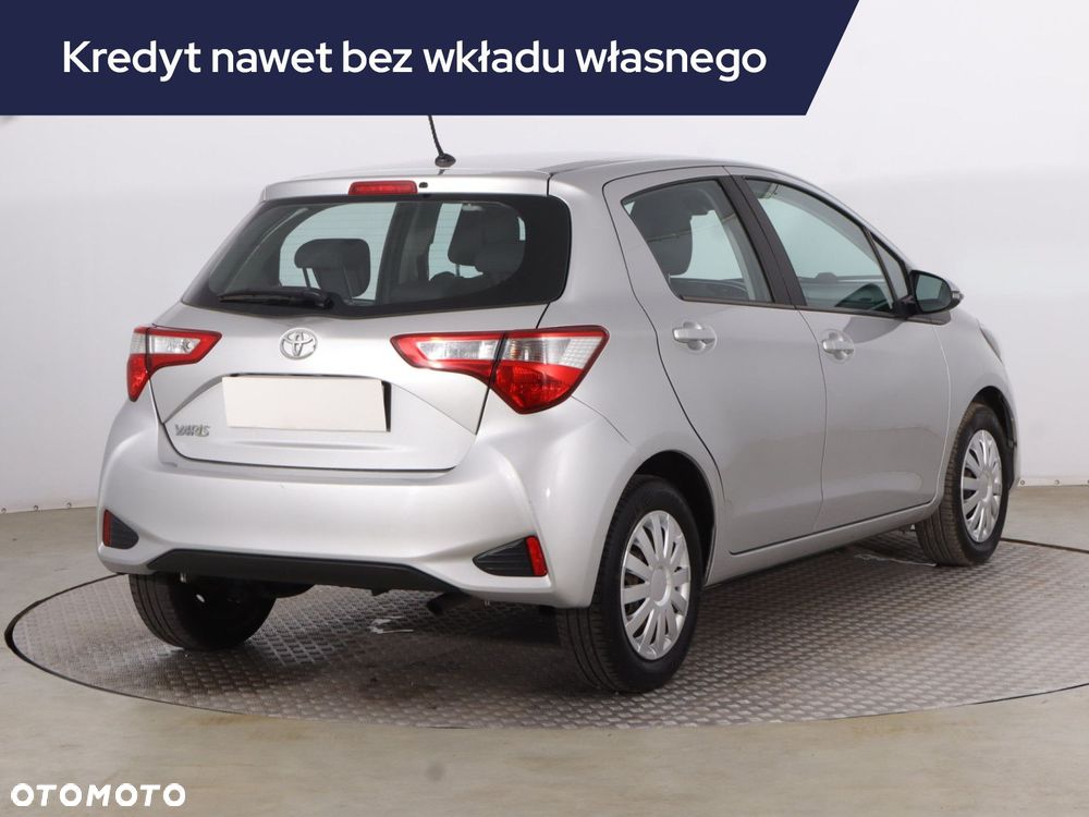 Toyota Yaris - 7