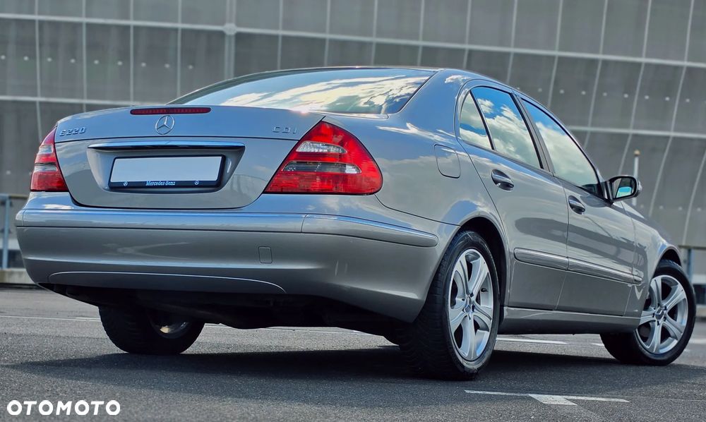 Mercedes-Benz Klasa E - 14