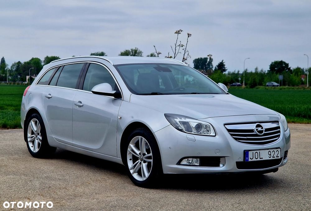 Opel Insignia 2.0 Turbo - 1
