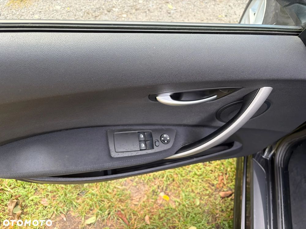 BMW Seria 1 - 15