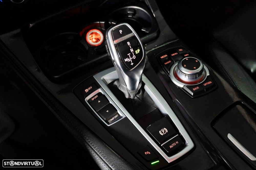 BMW 520 d Line Luxury Auto - 16