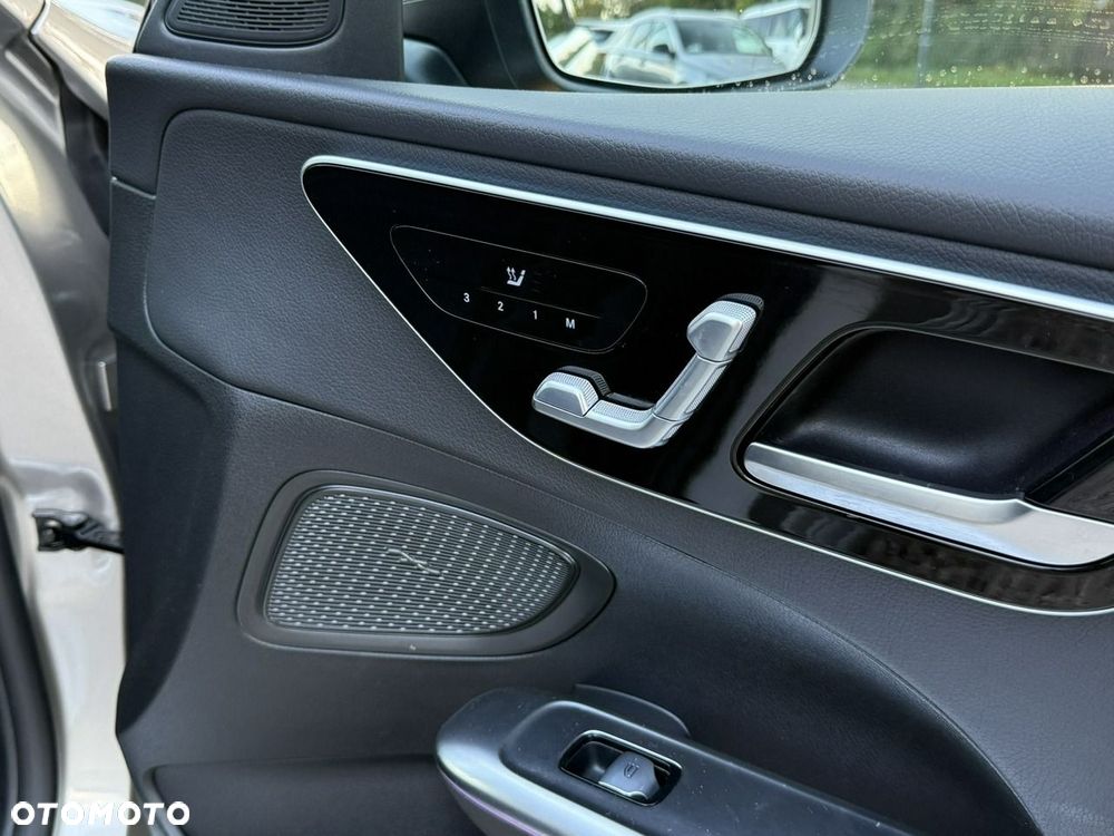 Mercedes-Benz Klasa C 180 9G-TRONIC Avantgarde Advanced - 17