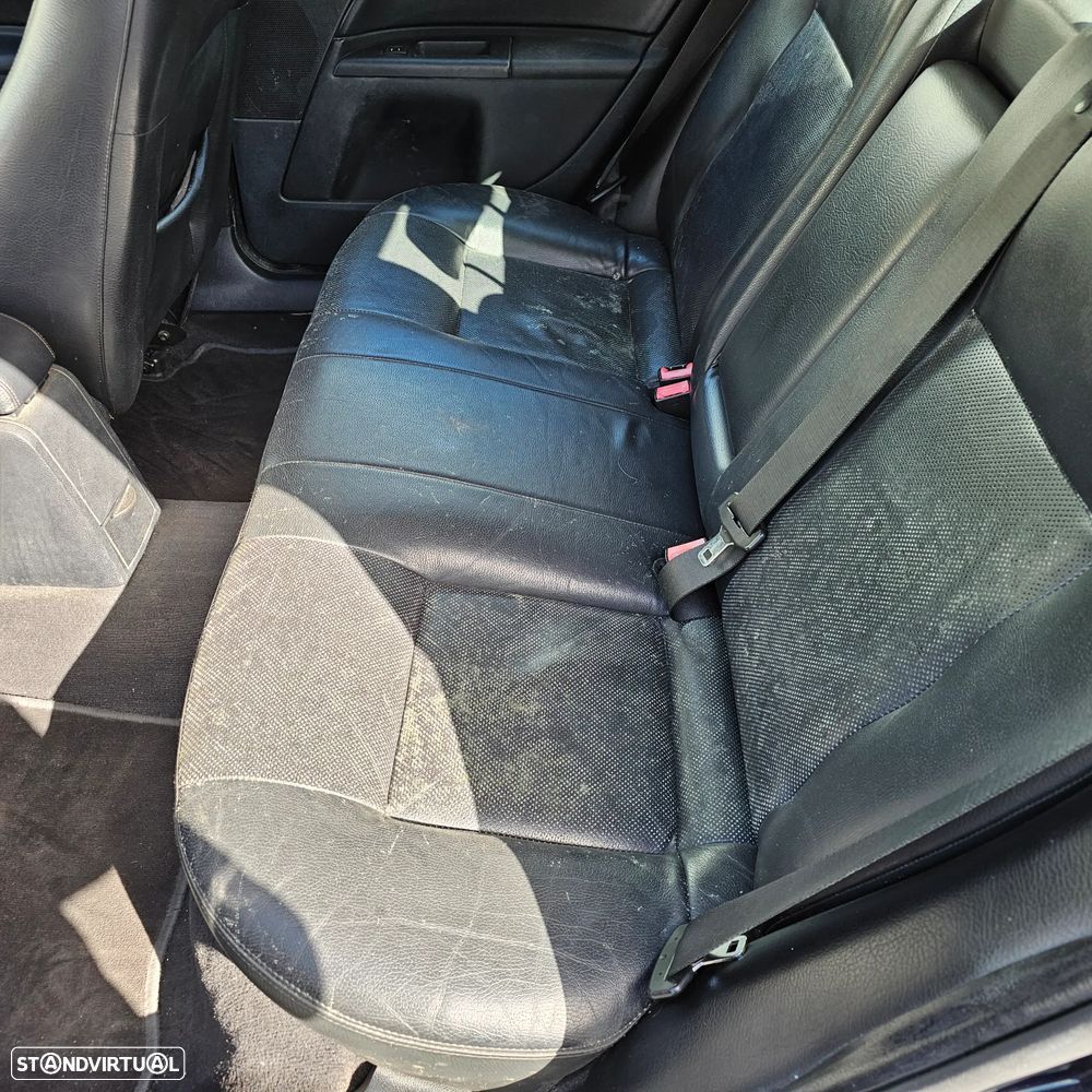 Ford Mondeo 2.0 TDCI Ghia Executive - 15