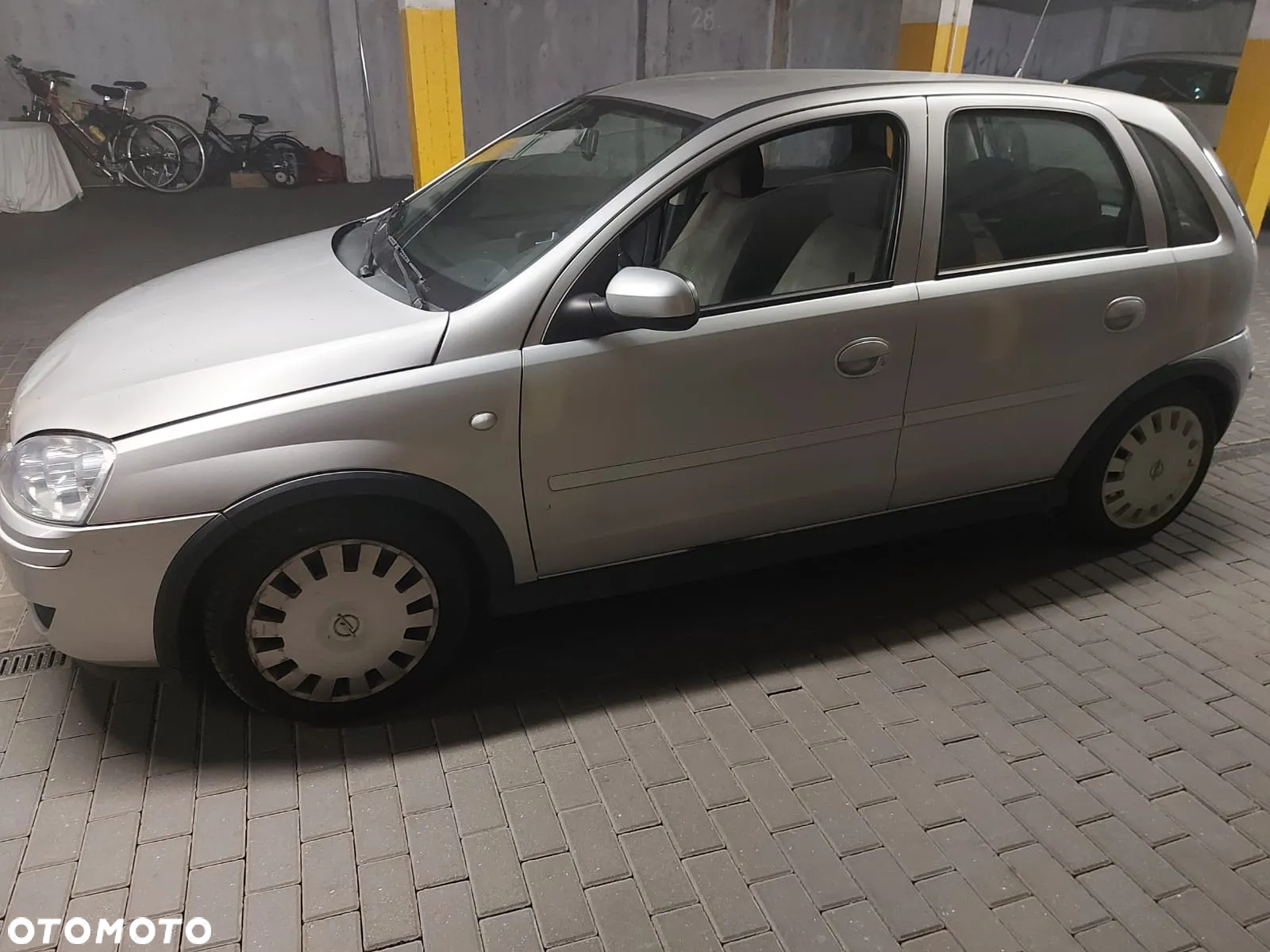 Opel Corsa 1.2 16V - 2