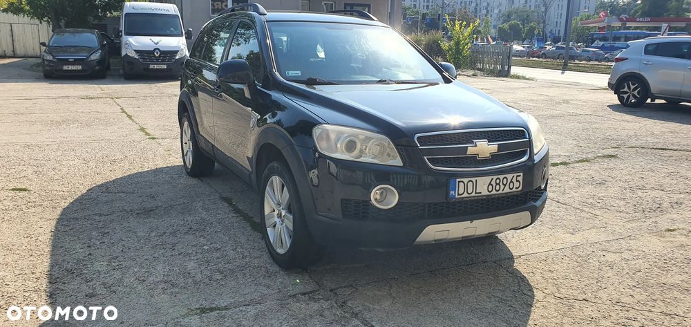 Chevrolet Captiva 2.4 LS 5os - 22