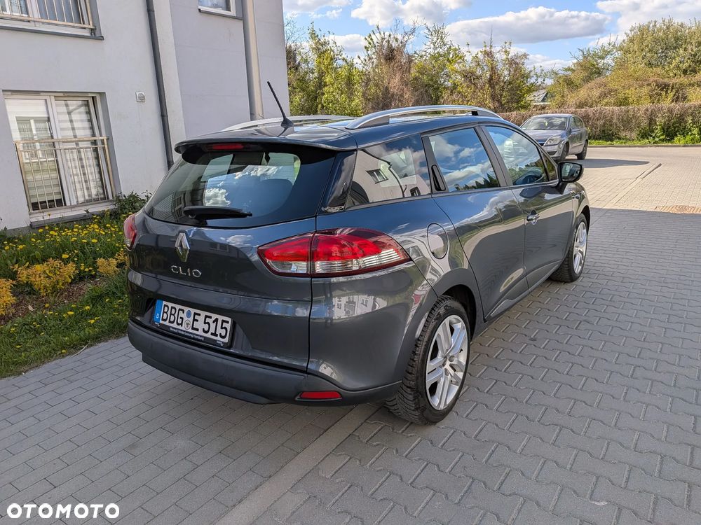 Renault Clio 1.2 16V 75 LIMITED - 34