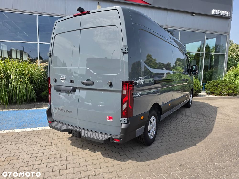 Nissan Interstar - 4