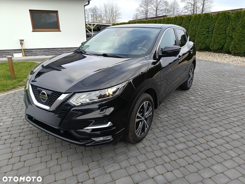 Nissan Qashqai 1.2 DIG-T N-Connecta - 1