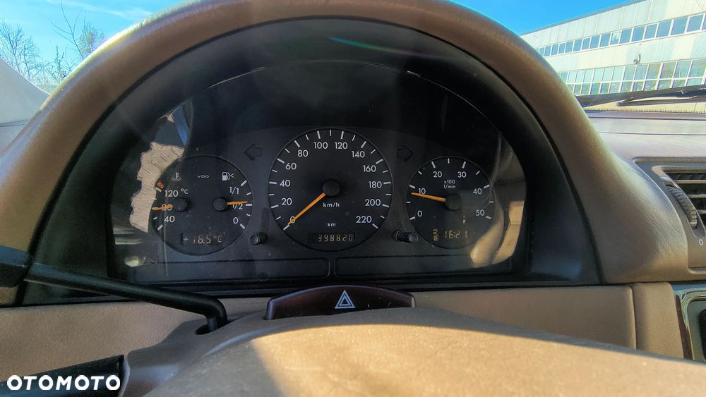 Mercedes-Benz ML - 15