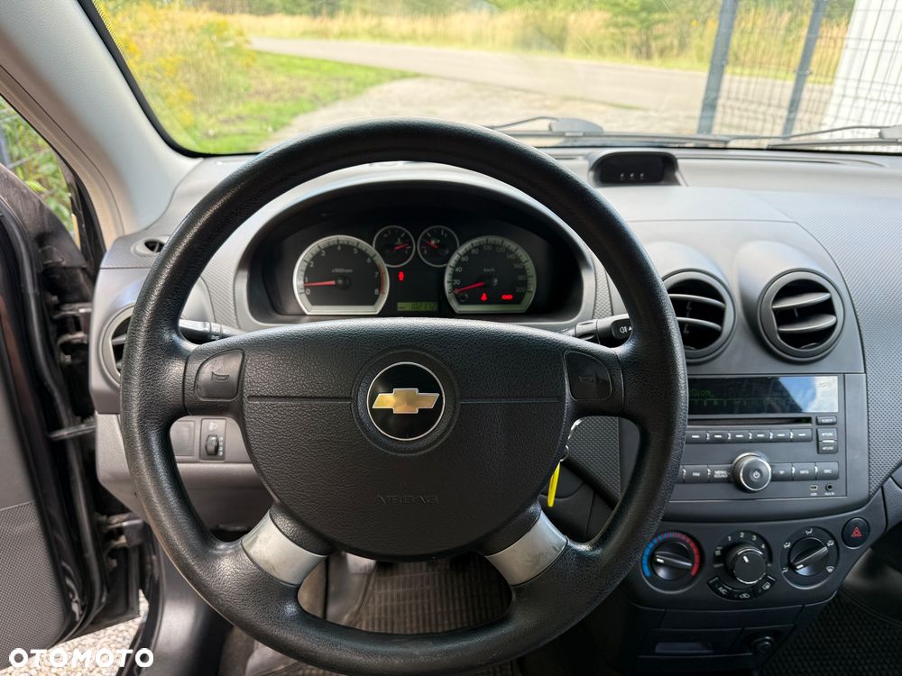 Chevrolet Aveo 1.2 16V LS - 12