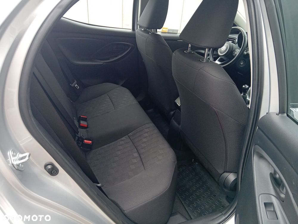 Toyota Yaris 1.5 Comfort - 12