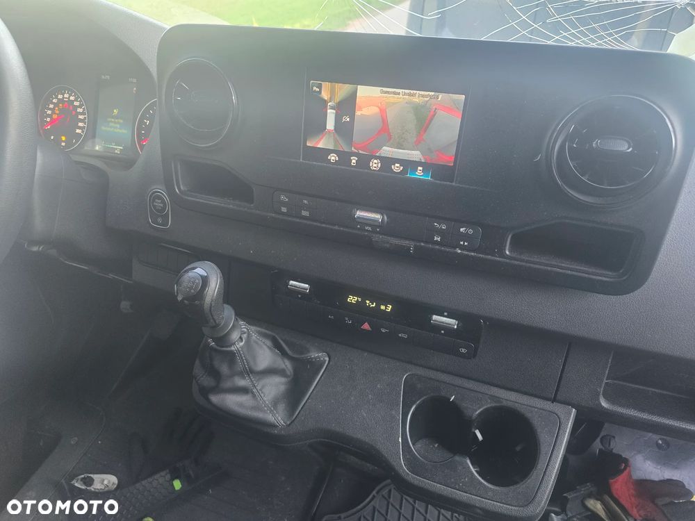 Mercedes-Benz Sprinter - 5