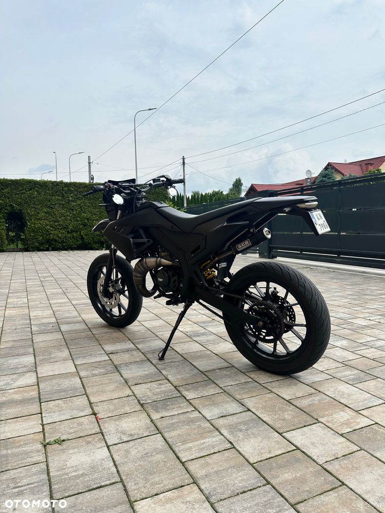 Aprilia SX - 6