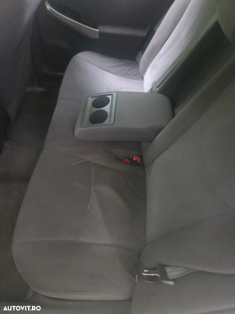 Toyota Prius HSD Luna - 24