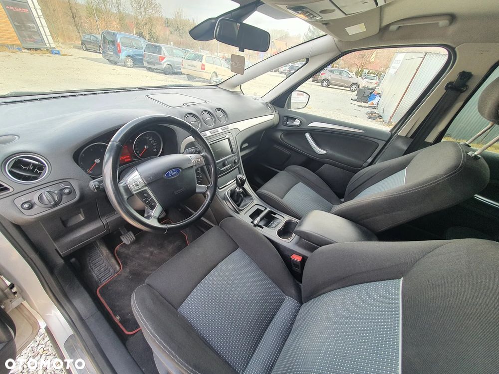 Ford S-Max - 9