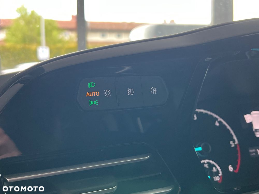 Ford Tourneo Connect 2.0 EcoBlue Titanium AWD - 21