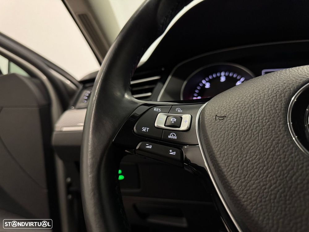 VW Passat Alltrack 2.0 TDi 4Motion - 46