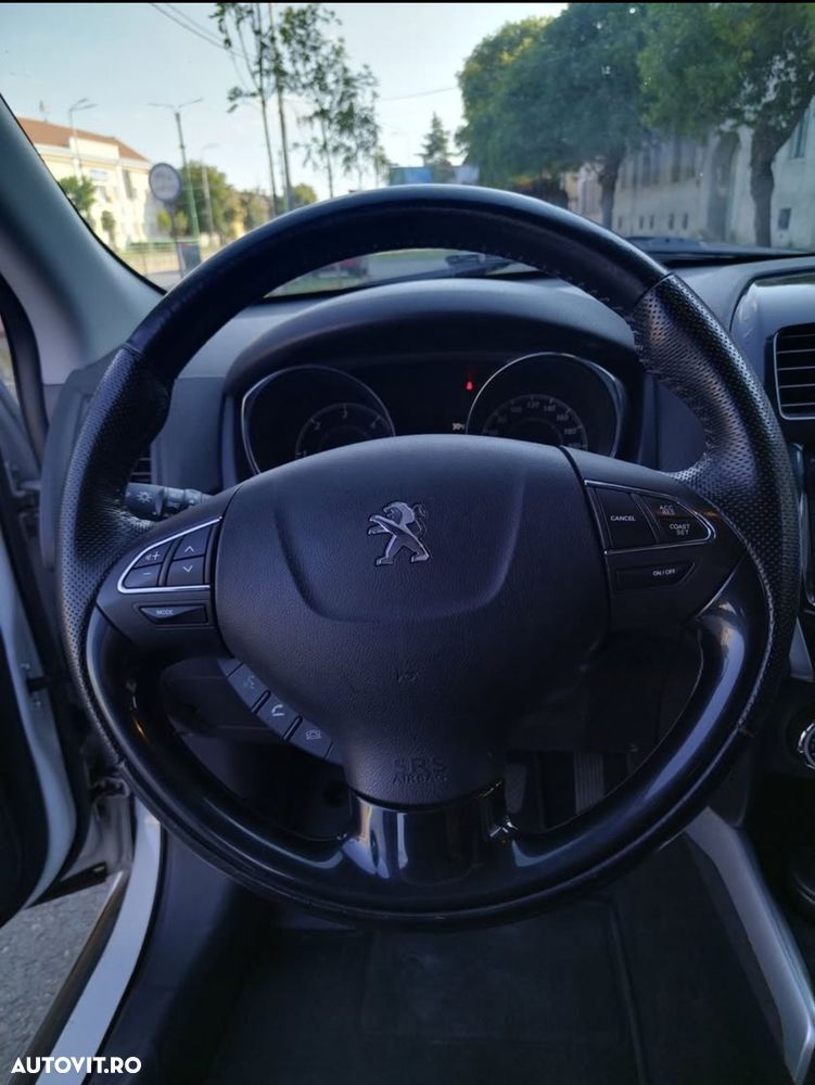 Peugeot 4008 - 14