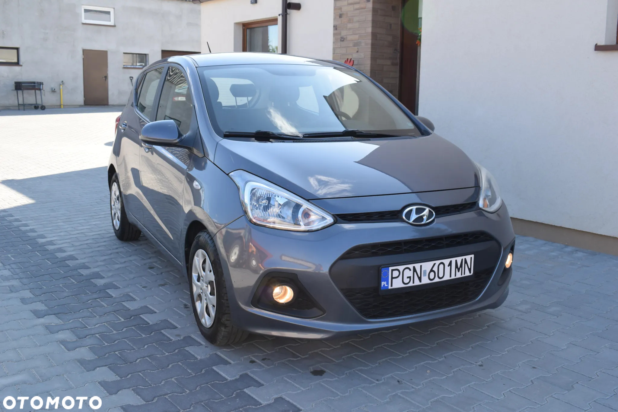 Hyundai i10 1.0 Premium - 11