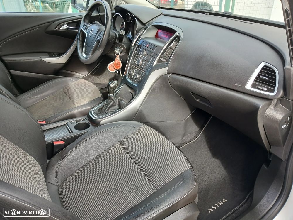 Opel Astra Sports Tourer 1.4 T Cosmo - 23