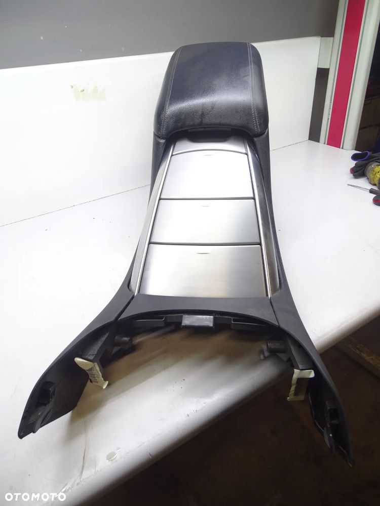 Mercedes R W251 Tunel srodkowy schowek podlokietnik - 2