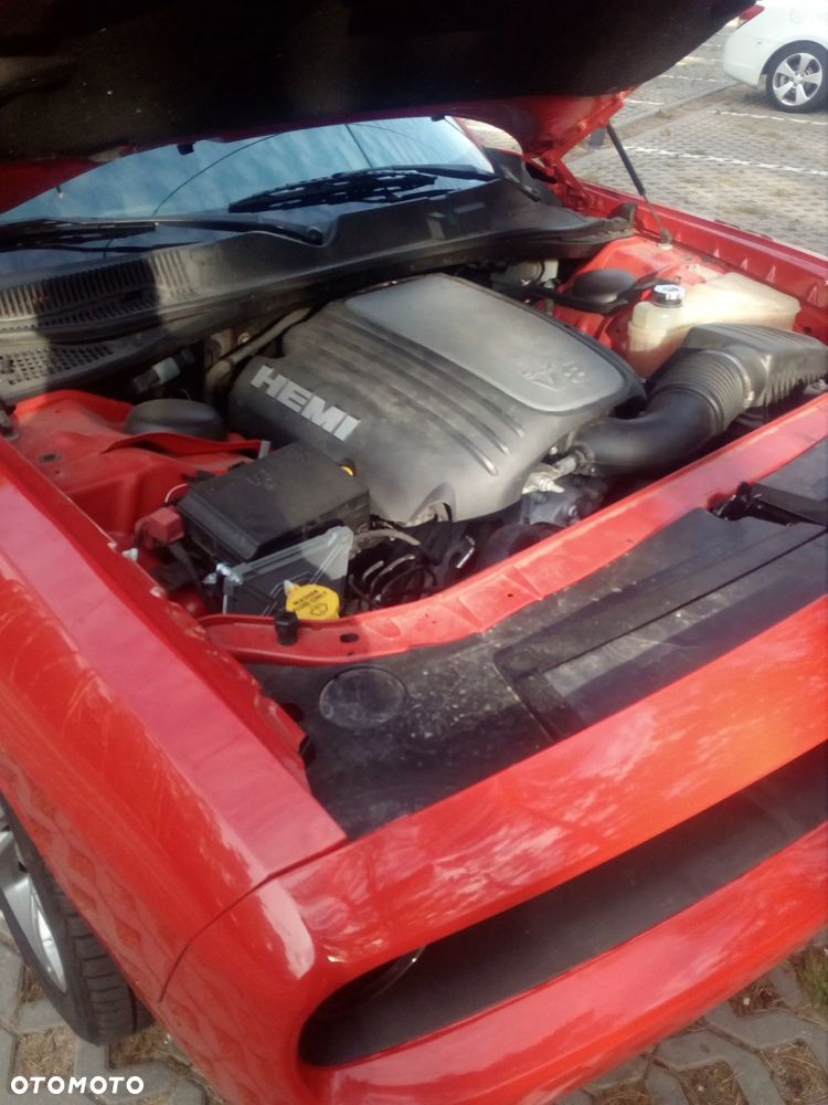 Dodge Challenger 5.7 R/T - 10