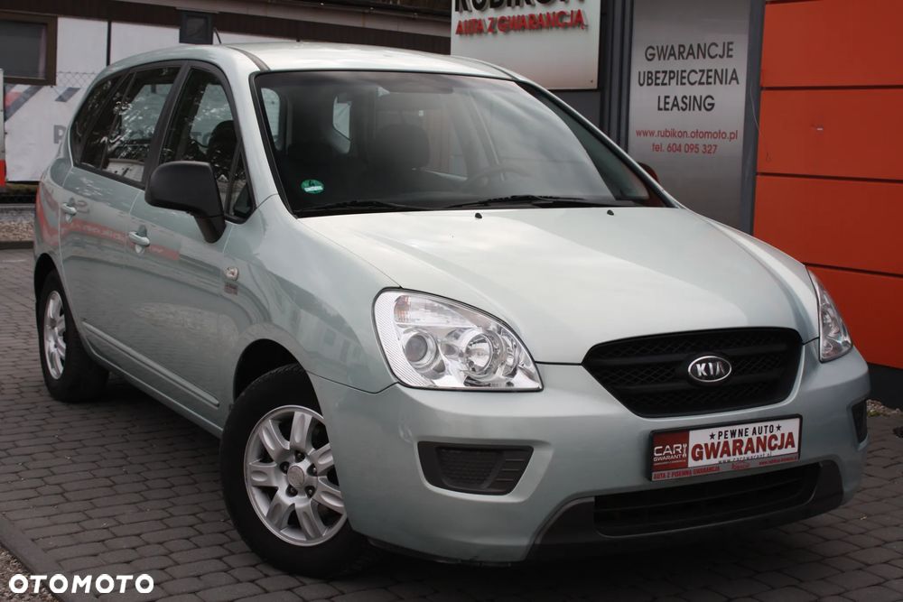 Kia Carens 2.0 CVVT LX - 2