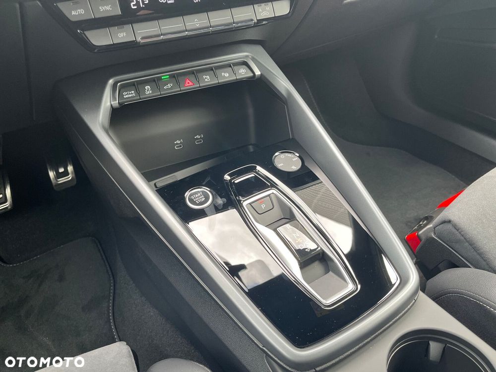 Audi A3 Sportback - 12