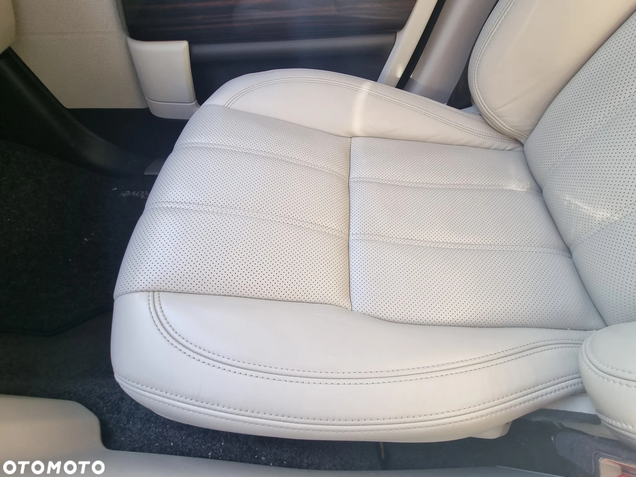 Land Rover Range Rover 4.4SD V8 Vogue - 3