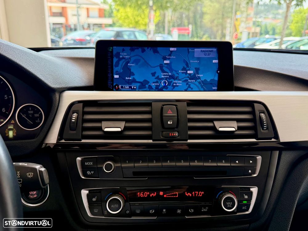 BMW 320 d Auto Pack M - 16