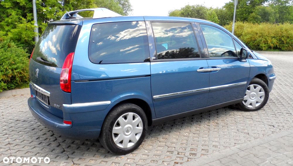 Peugeot 807 HDi 135 Premium - 5