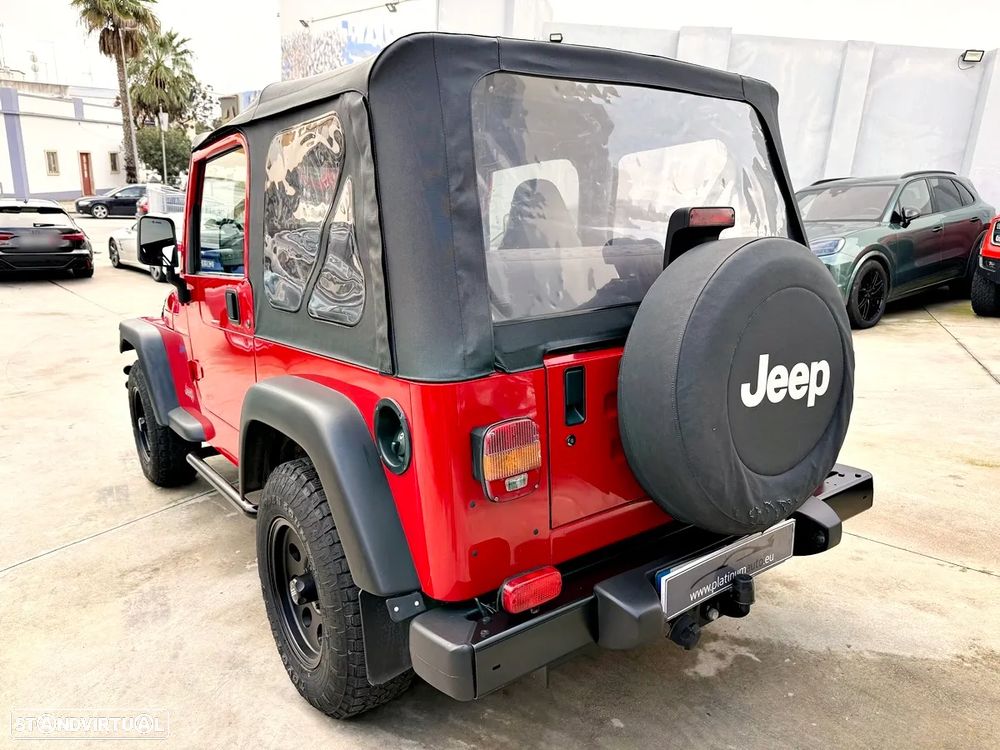 Jeep Wrangler - 5