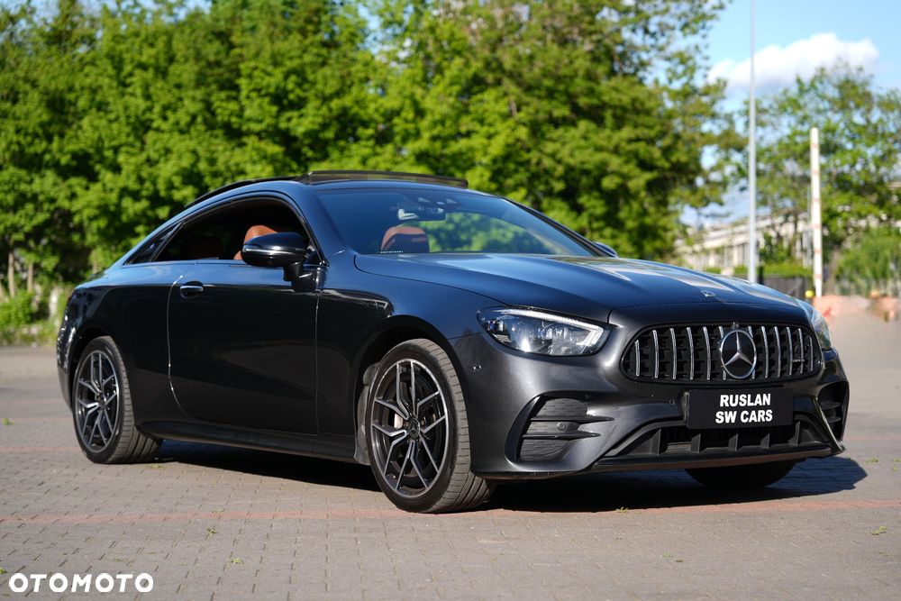 Mercedes-Benz Klasa E 220 d 4Matic 9G-TRONIC AMG Line - 3