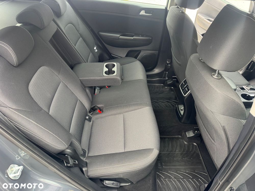 Kia Sportage 1.6 T-GDI Business Line 2WD - 29