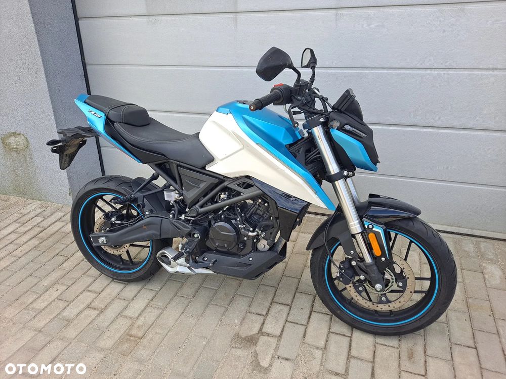 VOGE R125 - 10