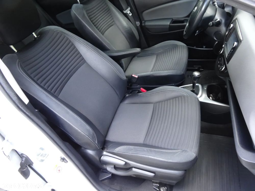 Toyota Yaris 1.5 VVT-i Comfort - 24