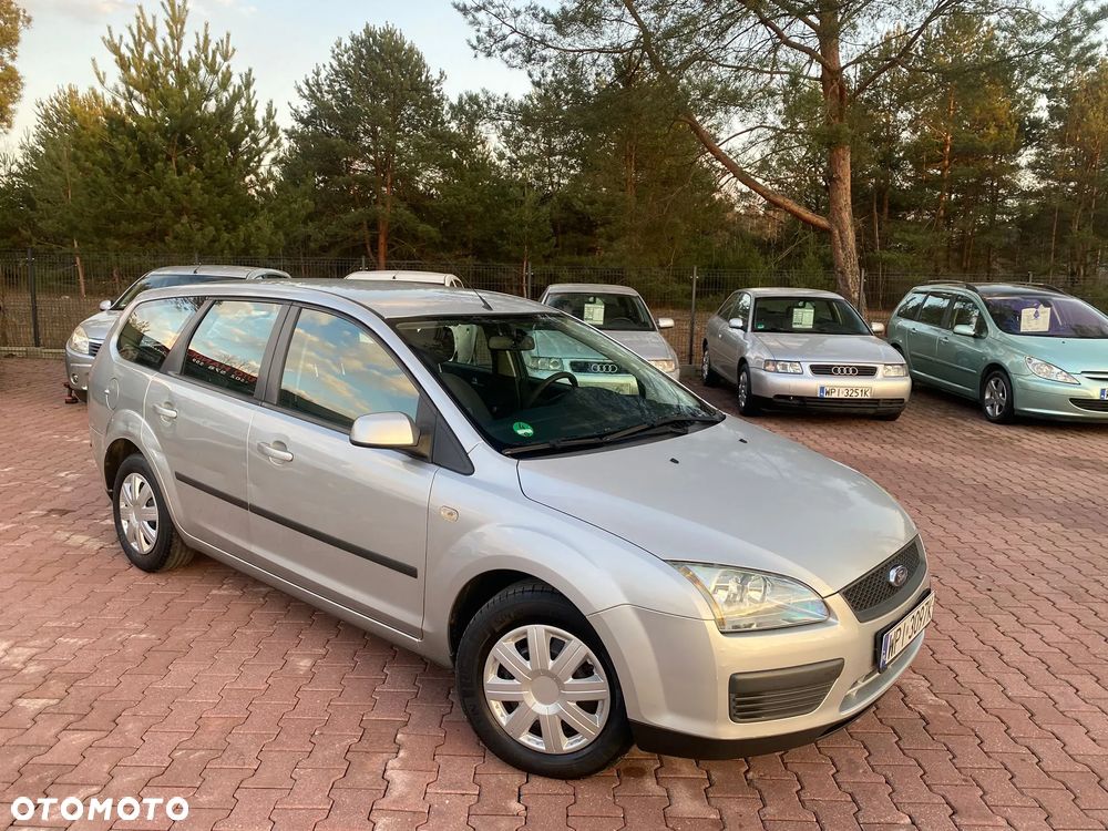 Ford Focus 1.6 16V Fun X - 3