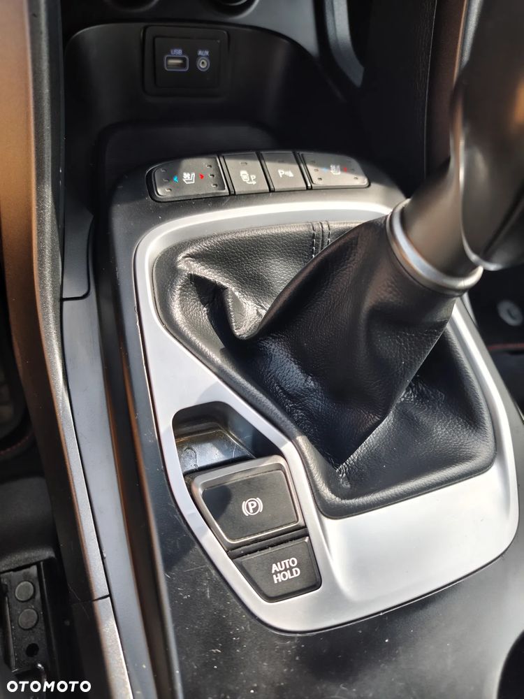 Hyundai Santa Fe 2.0 CRDi Executive - 29