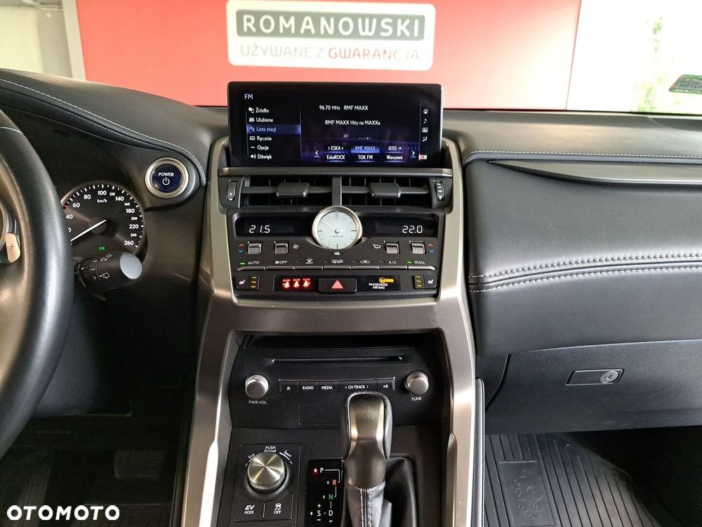 Lexus NX 300h F Impression AWD - 16