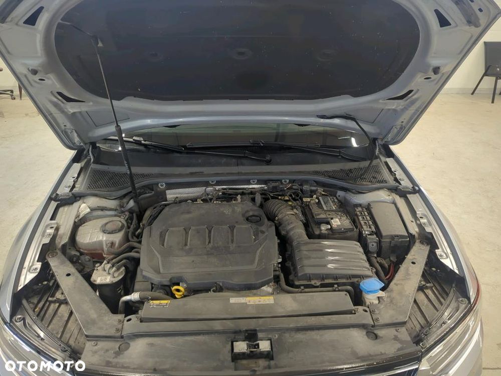 Volkswagen Passat Variant 2.0 TDI EVO Business DSG - 11