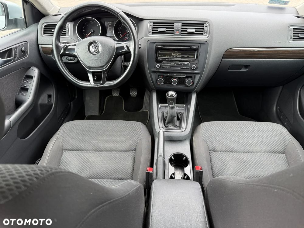Volkswagen Jetta 2.0 TDI DPF Comfortline - 20