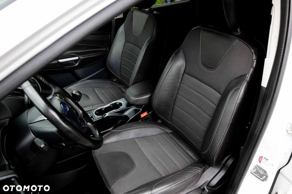 Ford Kuga 2.0 TDCi 4WD Titanium - 9