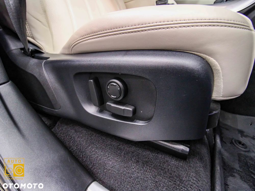 Land Rover Range Rover Sport S 3.0 SD V6 HSE - 33